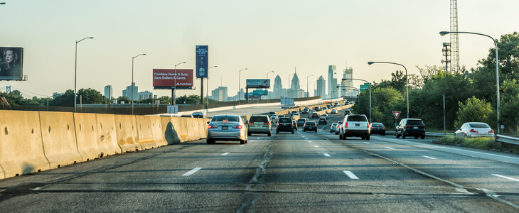 multiple cars on highway in Philadelphia